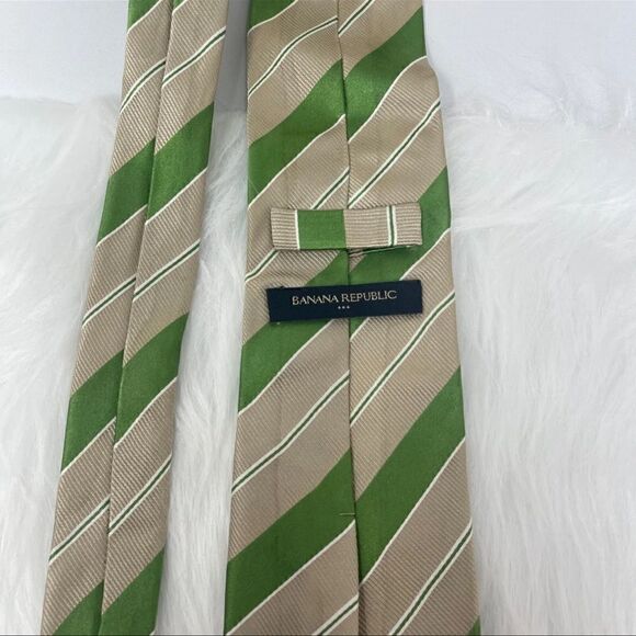 Banana Republic Mens Tan Green & White Striped Necktie - Picture 5 of 9